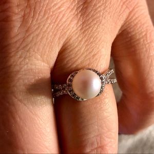 Silvertone CZ and faux pearl ring, size 9